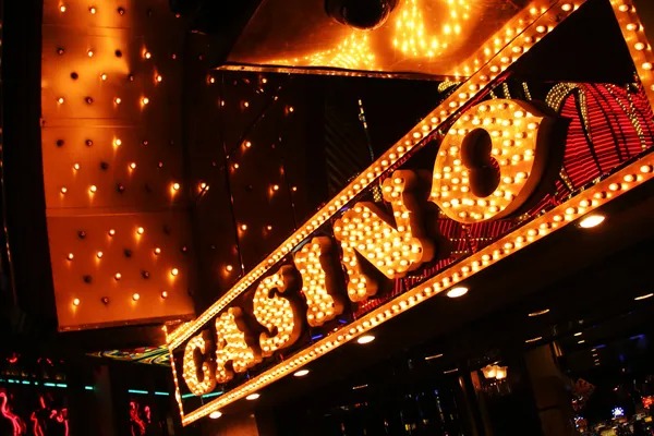 gaskeunbet live dealer blackjack and roulette tables